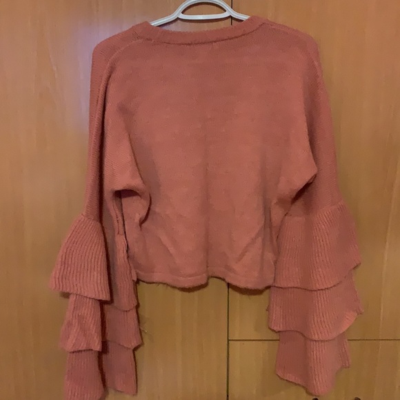 Pink Top with wide sleeves - Picture 3 of 4